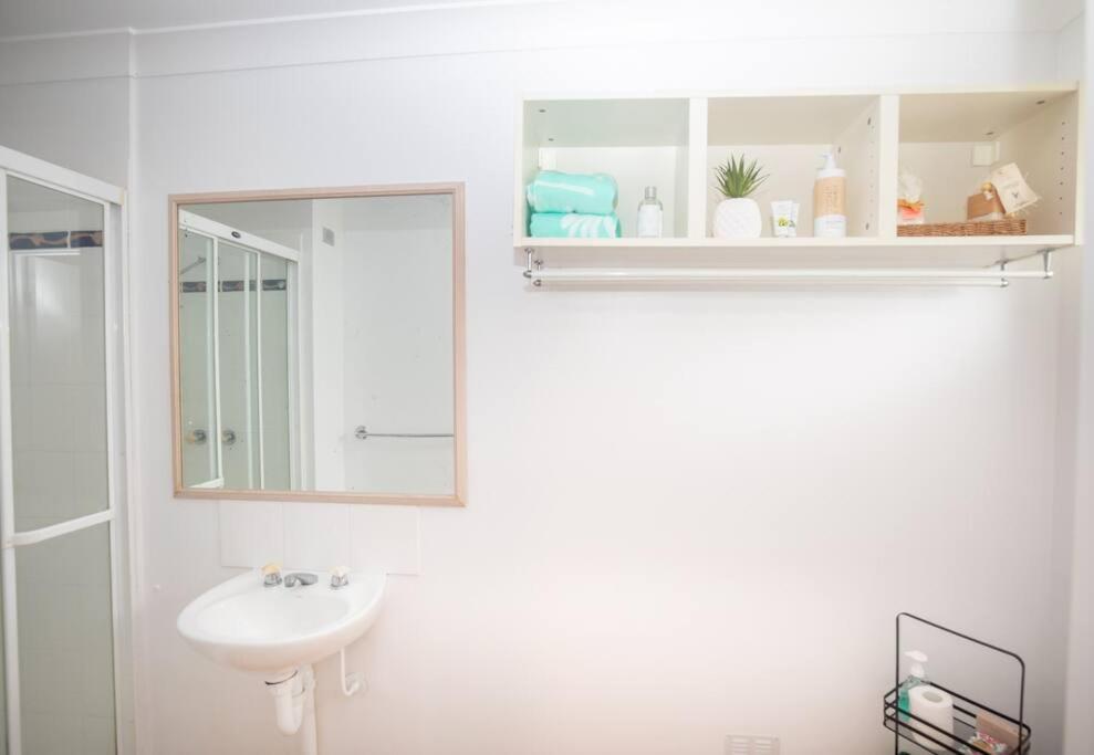 Gorgeous Studio + 100M To Beach + Pool พอยต์ลุคเอาท์ ภายนอก รูปภาพ